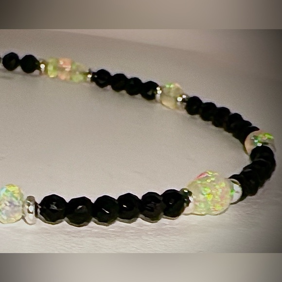 Beautiful Spinel, Welo Opal in Sterling Silver Spacers and Clasp. - Picture 2 of 2